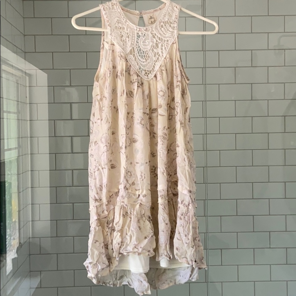 O’Neill Cream Floral Lined Sleeveless Top